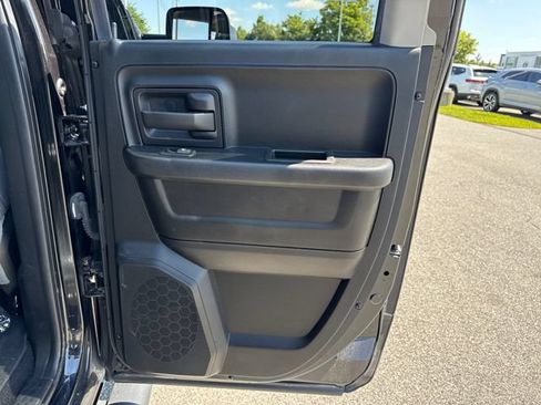 Used 2017 RAM 1500 Express w/ Black Ram 1500 Express Group AWD/4WD image 13