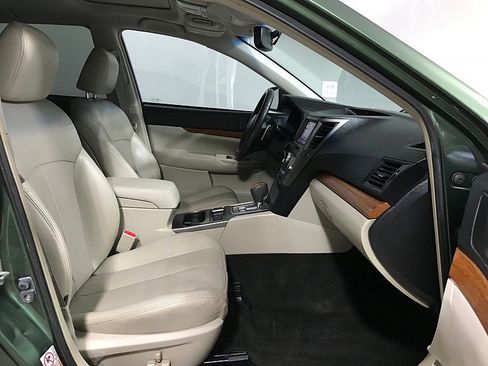 Used 2013 Subaru Outback 2.5i Limited AWD/4WD image 14