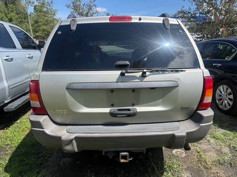 Used 2004 Jeep Grand Cherokee Laredo w/ Convenience Group AWD/4WD image 5