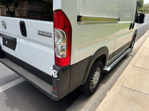 Used 2025 RAM ProMaster 2500 w/ U-Haul Equipment Group FWD image 37
