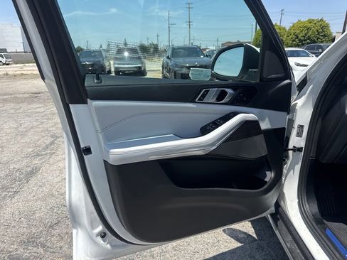 Used 2026 BMW X5 sDrive40i RWD image 11