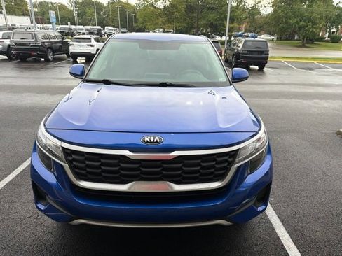 Used 2021 Kia Seltos LX AWD/4WD image 2