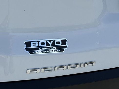 Used 2023 GMC Acadia SLE FWD image 30