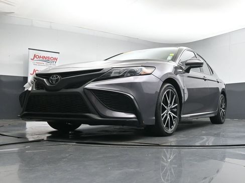 Used 2021 Toyota Camry SE FWD image 35