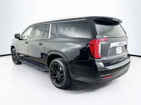 Used 2022 GMC Yukon XL SLE RWD image 4