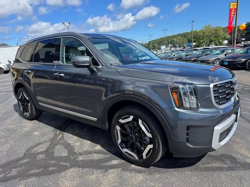 Used 2024 Kia Telluride S w/ S Sunroof Package AWD/4WD image 3