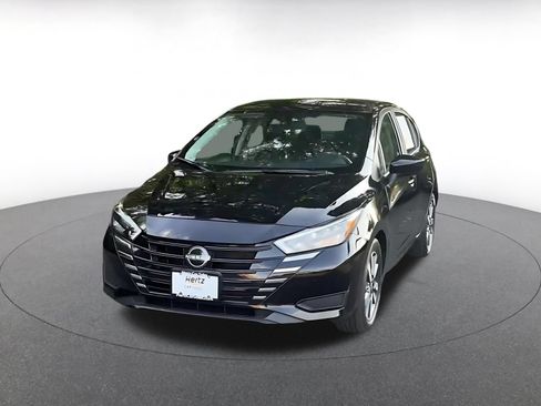 Used 2025 Nissan Versa SV FWD image 4