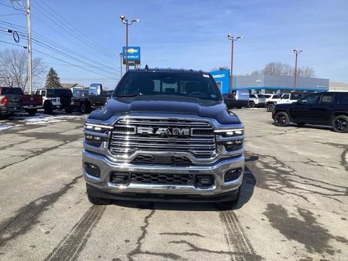 New 2026 RAM 2500 Laramie AWD/4WD image 2