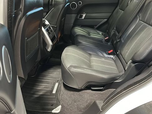 Used 2017 Land Rover Range Rover Sport HSE AWD/4WD image 11