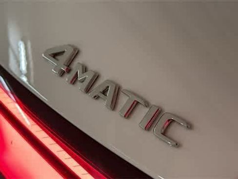 Used 2026 Mercedes-Benz GLC 300 4MATIC image 12