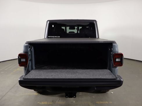 Used 2026 Jeep Gladiator Sport AWD/4WD image 17