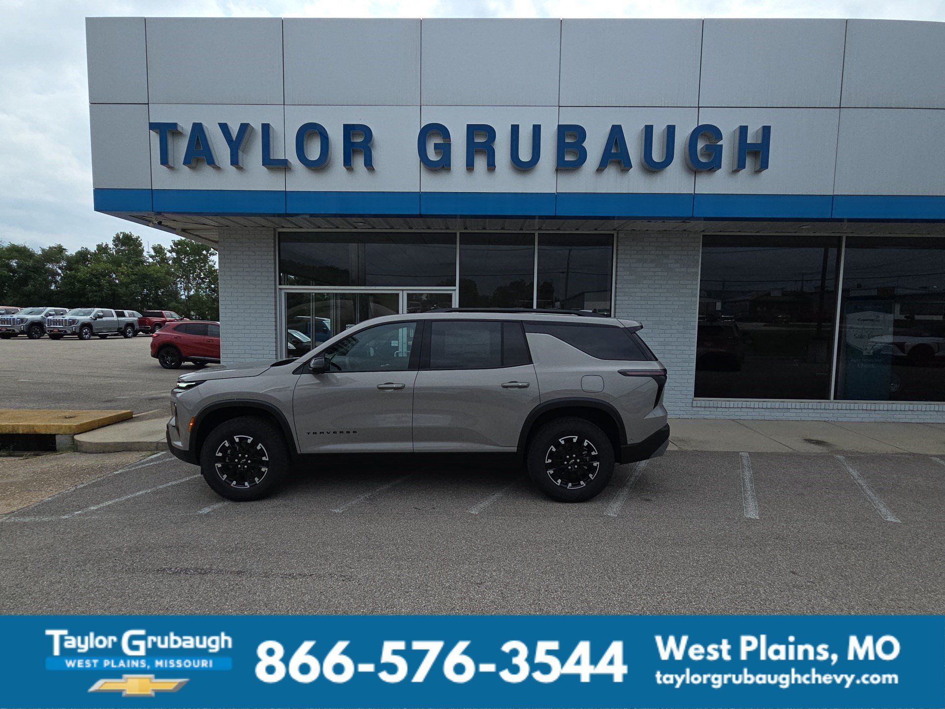 New 2026 Chevrolet Traverse Z71 w/ Enhanced Driving Package AWD/4WD image 1