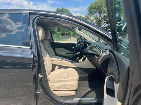 Used 2020 Buick Envision Preferred FWD image 33