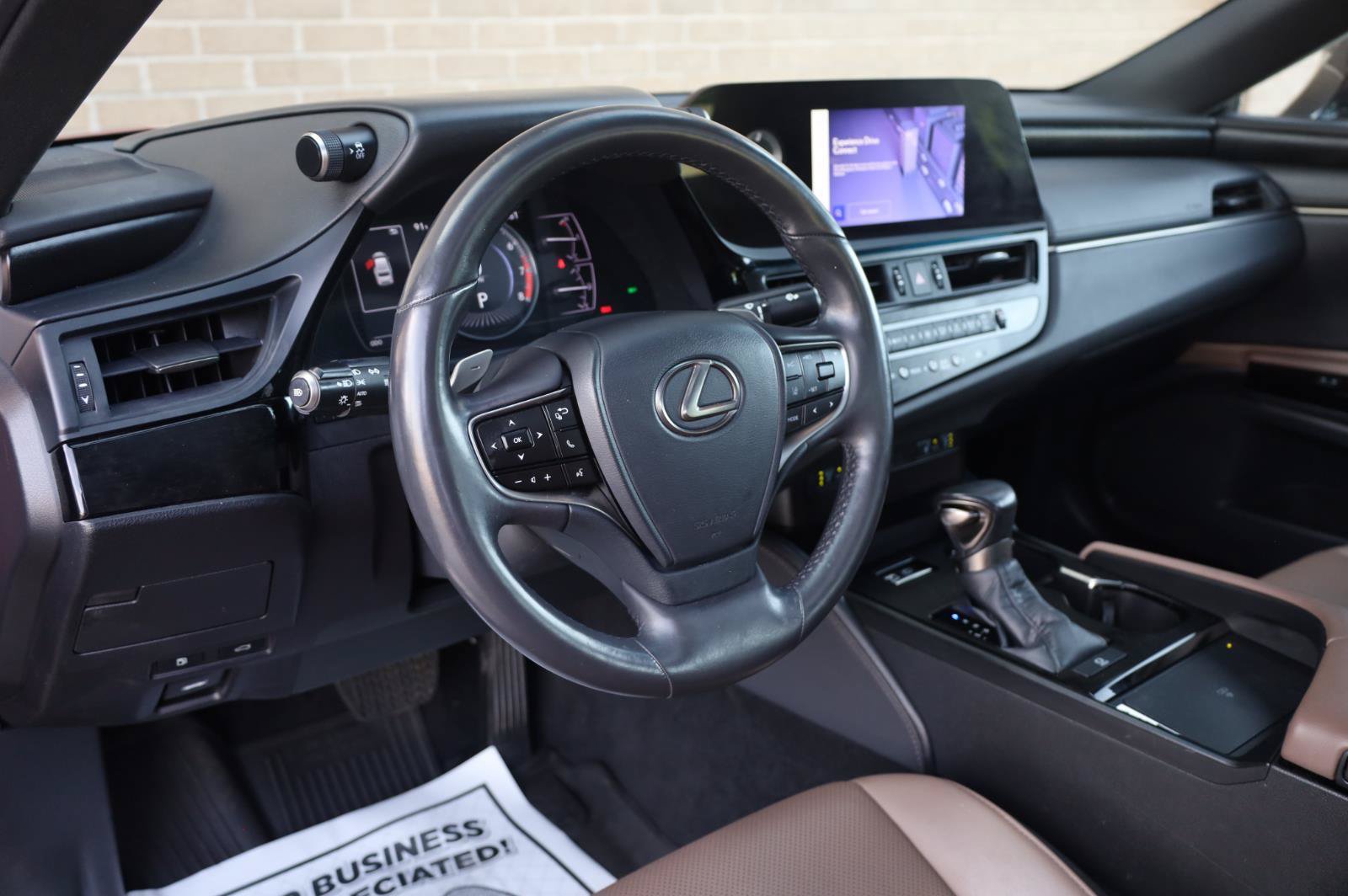 Used 2023 Lexus ES 350 w/ Premium Package FWD image 16