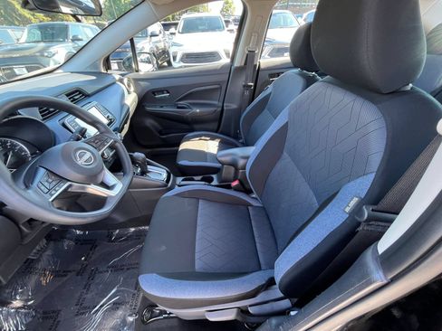 Used 2025 Nissan Versa SV FWD image 26