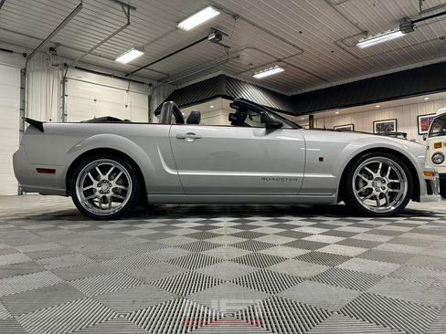 Used 2007 Ford Mustang GT Premium image 26