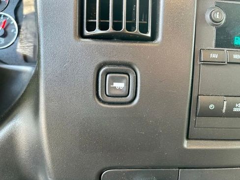 Used 2025 GMC Savana 2500 w/ Driver Convenience Package RWD image 31