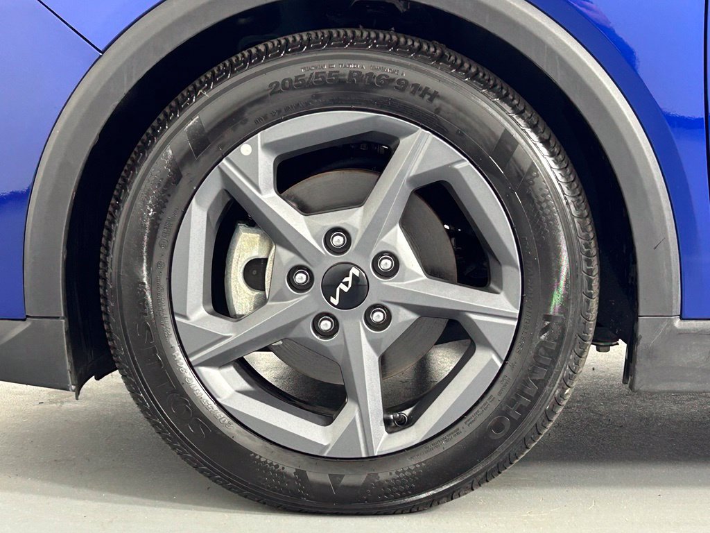Used 2025 Kia K4 FWD image 33