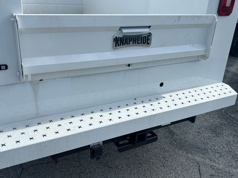 New 2024 RAM 3500 Tradesman w/ Chrome Appearance Group image 17