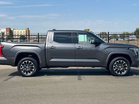 Used 2023 Toyota Tundra Limited AWD/4WD image 3