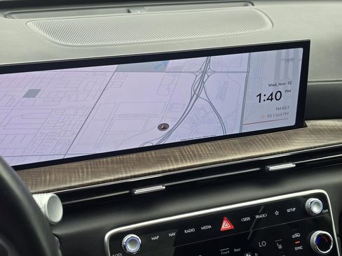 Used 2025 Genesis GV80 2.5T Advanced image 14