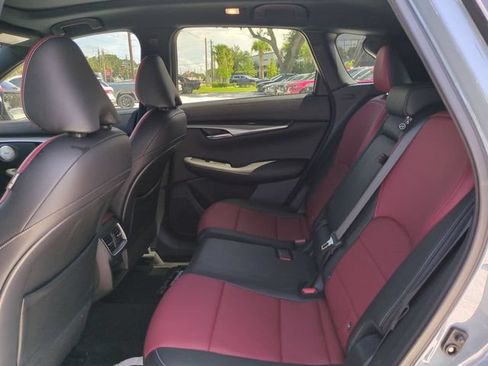 Used 2023 INFINITI QX50 Sport FWD image 16