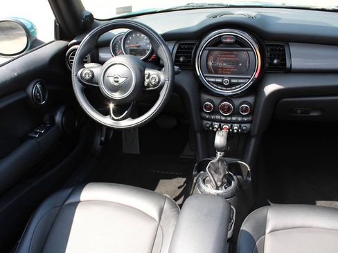 Used 2017 MINI Cooper Convertible FWD image 19