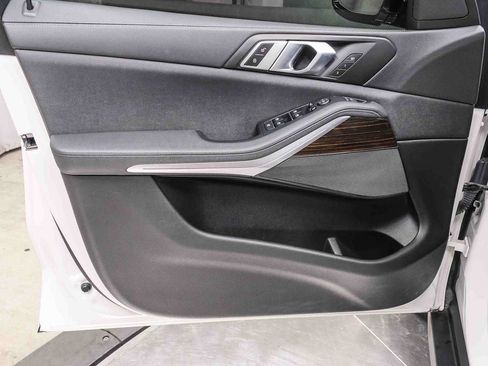 Used 2020 BMW X5 sDrive40i w/ Premium Package RWD image 24