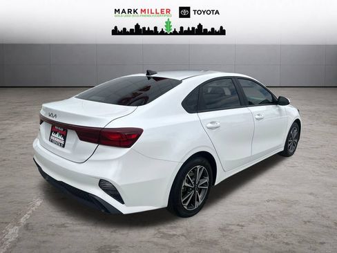 Used 2024 Kia Forte LXS FWD image 6