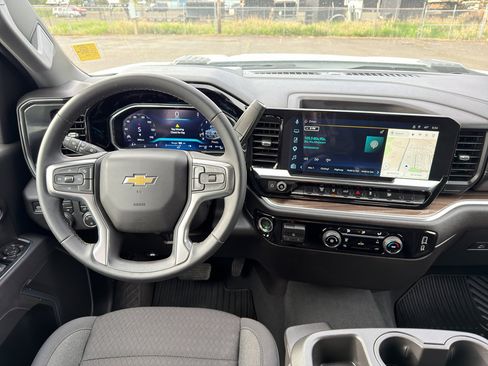 Used 2026 Chevrolet Silverado 2500 LT AWD/4WD image 17