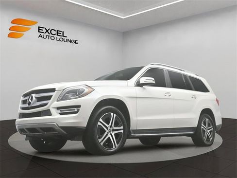 Used 2016 Mercedes-Benz GL 450 4MATIC w/ Premium I Package image 38