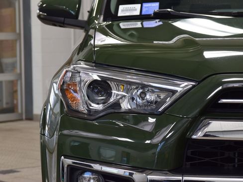 Used 2022 Toyota 4Runner Limited image 12