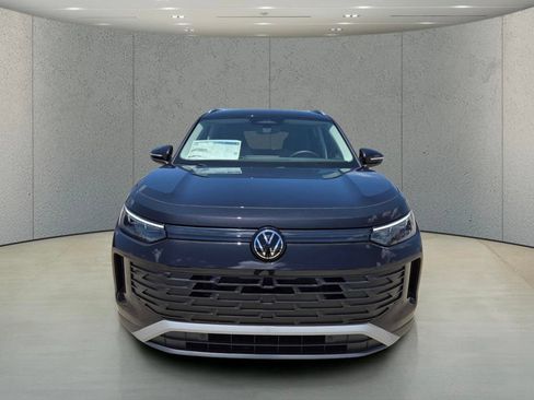 New 2026 Volkswagen Tiguan S FWD image 8