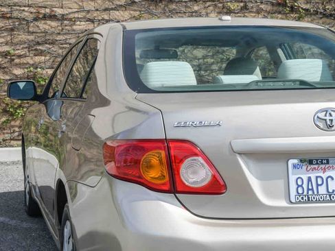 Used 2009 Toyota Corolla LE image 9