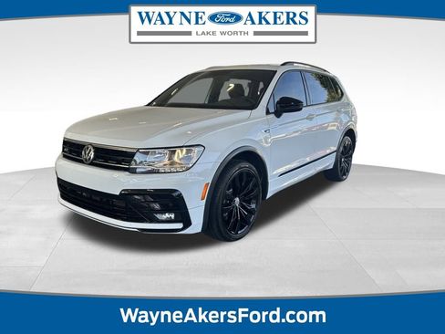 Used 2021 Volkswagen Tiguan SE R-Line image 1