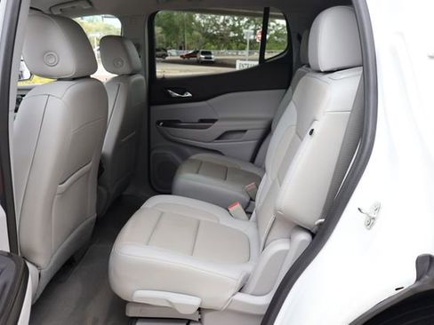 Used 2020 GMC Acadia SLT image 16