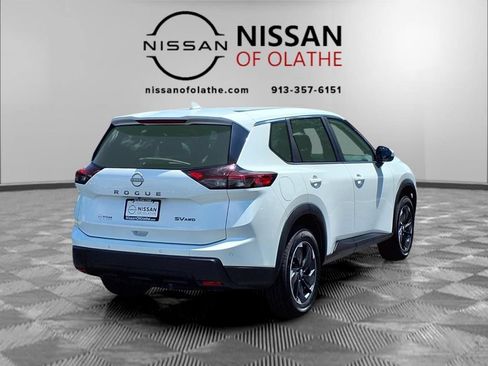 Used 2024 Nissan Rogue SV AWD/4WD image 28