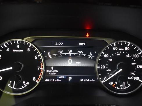 Used 2022 Nissan Pathfinder SL w/ SL Black Package AWD/4WD image 27
