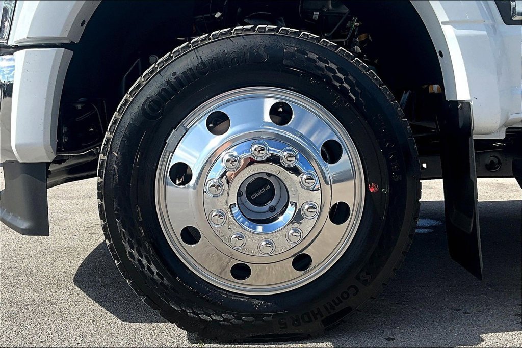 New 2027 Ford F450 XLT w/ XLT Premium Package AWD/4WD image 12