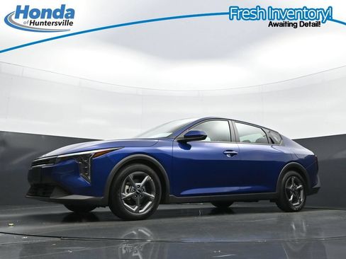 Used 2025 Kia K4 FWD image 41