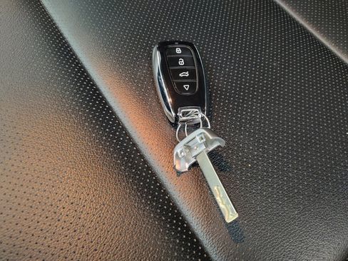 Used 2021 Kia Sportage EX FWD image 32