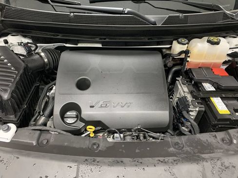 Used 2023 Chevrolet Traverse LT w/ LPO, Floor Liner Package AWD/4WD image 16