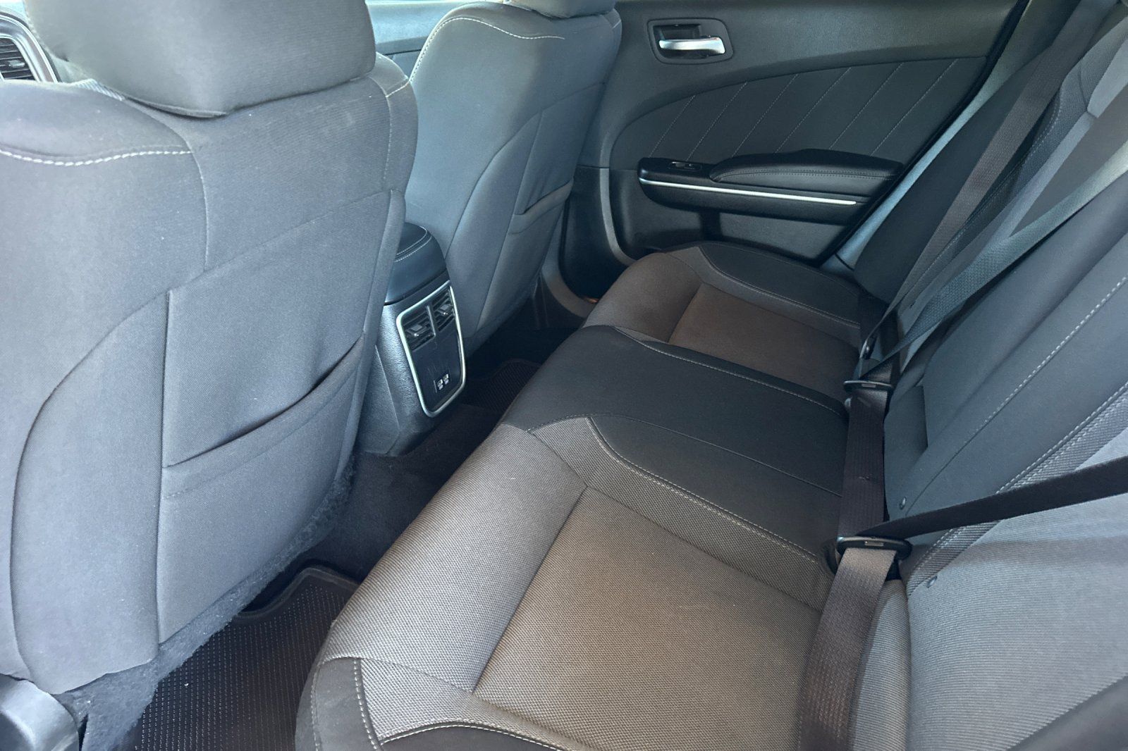 Used 2022 Dodge Charger SXT RWD image 6