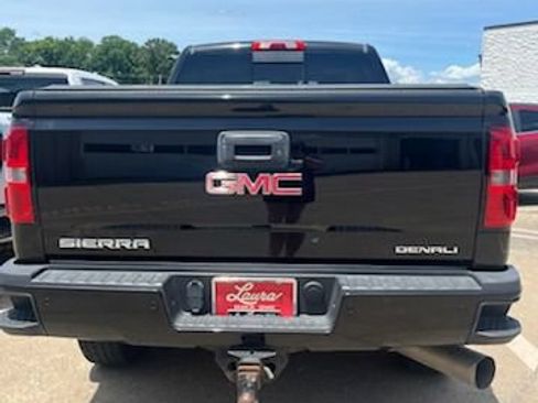 Used 2015 GMC Sierra 2500 Denali w/ Duramax Plus Package AWD/4WD image 3