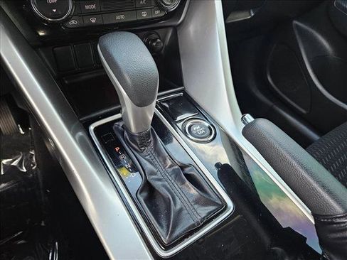 Used 2020 Mitsubishi Eclipse Cross ES image 14