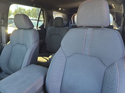 Used 2023 Honda Pilot Sport image 24