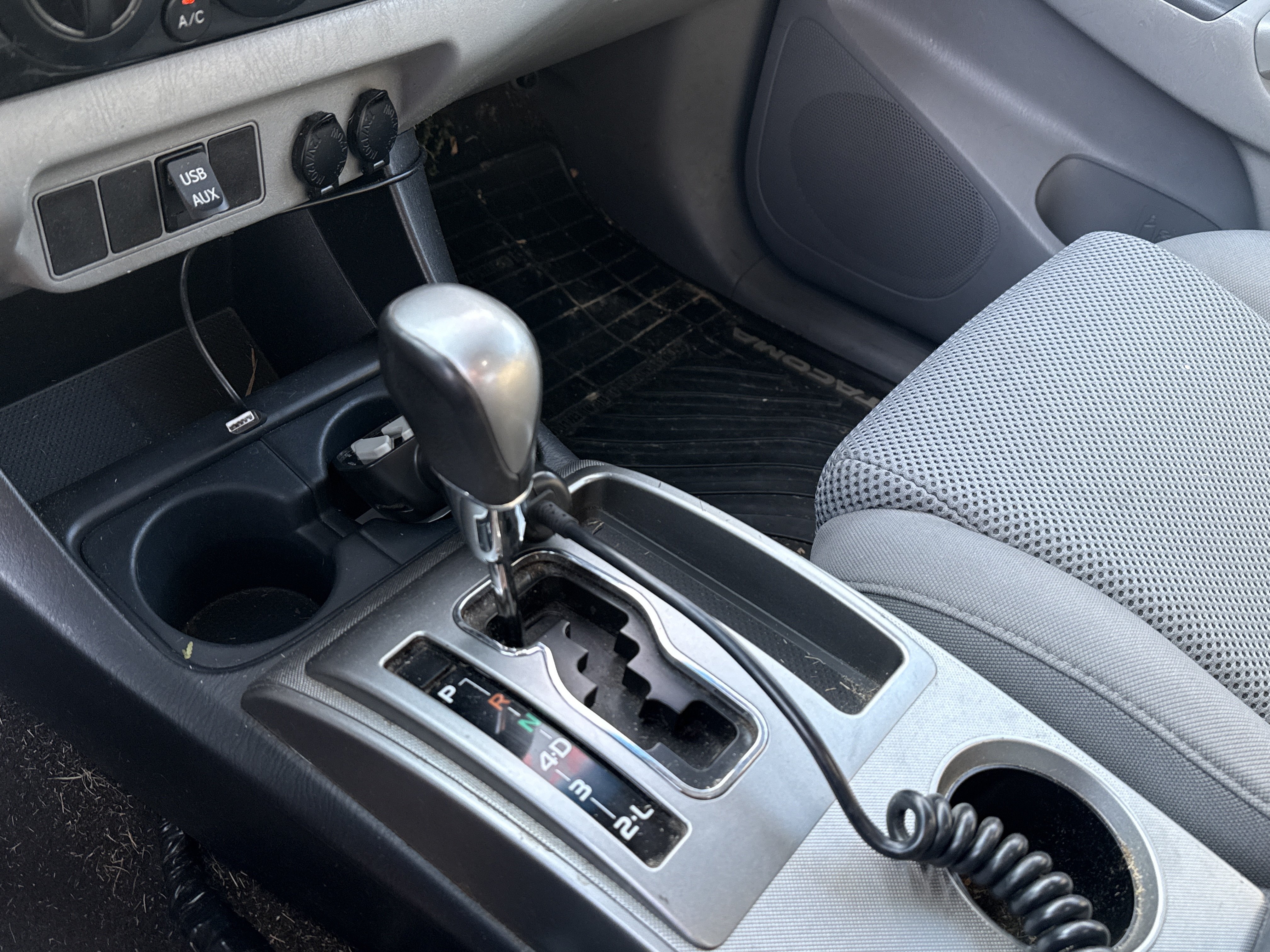 Used 2012 Toyota Tacoma 4x4 Access Cab V6 w/ TRD Sport Pkg image 24