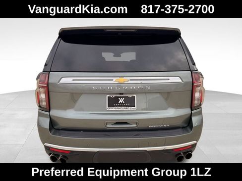 Used 2023 Chevrolet Suburban Premier image 3