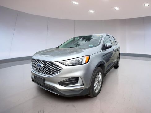 Used 2024 Ford Edge SEL image 2