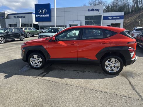 Used 2025 Hyundai Kona SE image 19
